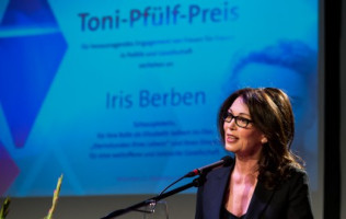 Iris Berben bei ihrer Dankesrede