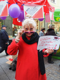 Aktionstag Let's face it - Gewalt ist keine Privatsache. Setz die rosarote Brille ab!